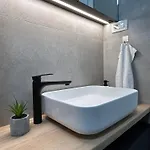 Oris, Private Parking, Private Garden 公寓 扎达尔