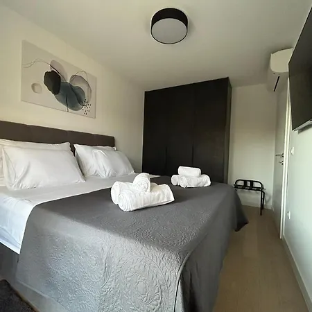 Appartement Oris, Private Parking, Garden *