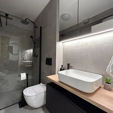 Appartement Oris, Private Parking, Garden