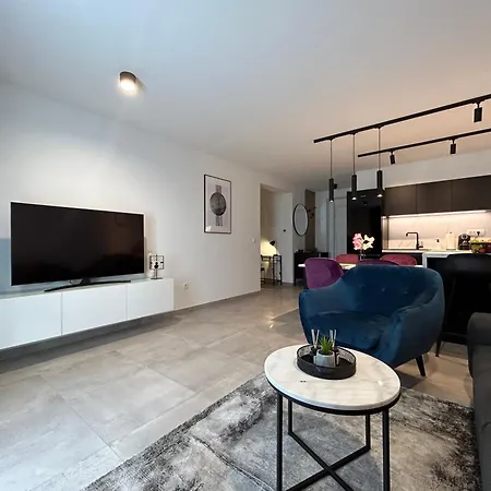 Appartamento Oris, Private Parking, Private Garden Zara