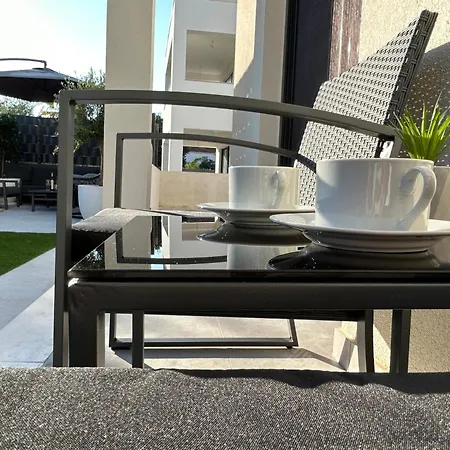 Oris, Private Parking, Private Garden Zadar