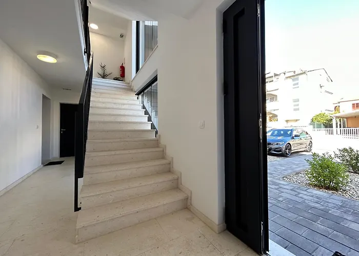 Oris, Private Parking, Private Garden Lejlighed