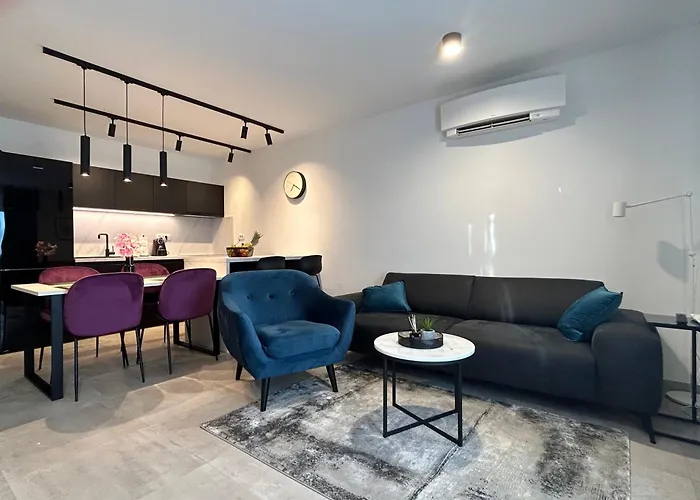 Oris, Private Parking, Garden Apartment Zadar