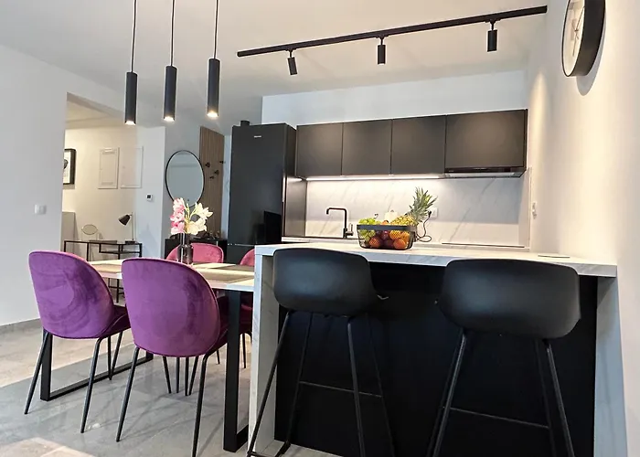 Oris, Private Parking, Garden Apartment Zadar