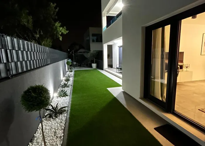 Lejlighed Oris, Private Parking, Private Garden Zadar